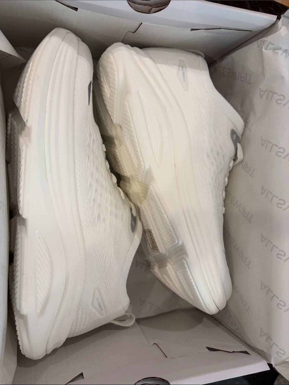 Women’s All Swift NEW cushioned sneakers